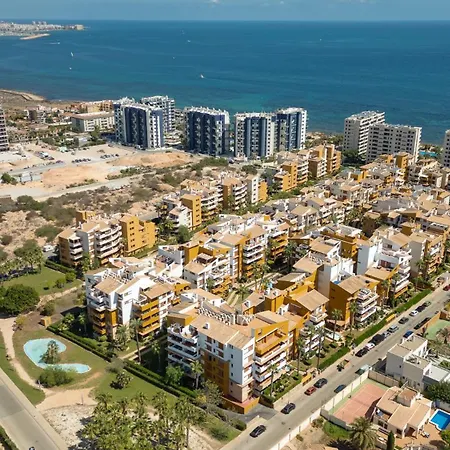 Palm Breeze Apartment